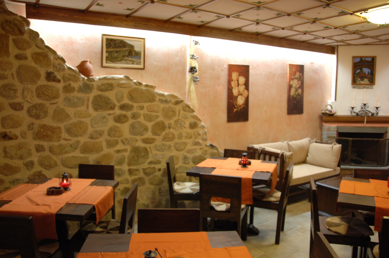 Public Area 3, Archontiko Mesochori, Thessaly