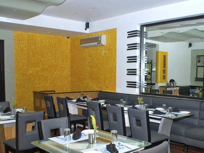 Food & Drinks 5, Hotel Columbus, Mumbai Suburban