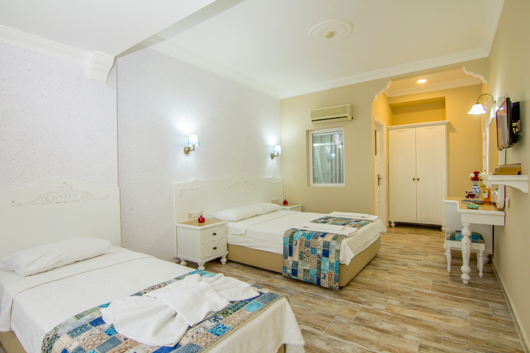 Bathroom 4, Karbelsun, Fethiye