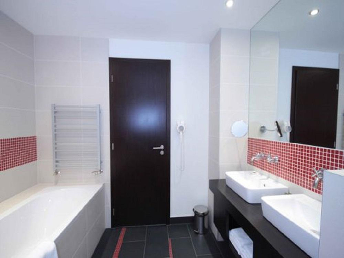 Bathroom, Red & Blue Design, Praha 6