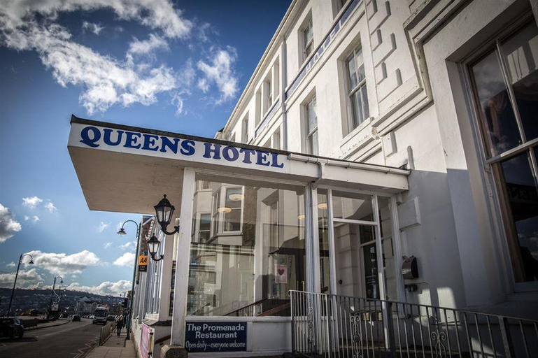 Exterior & Views 2, The Queens Hotel, Cornwall