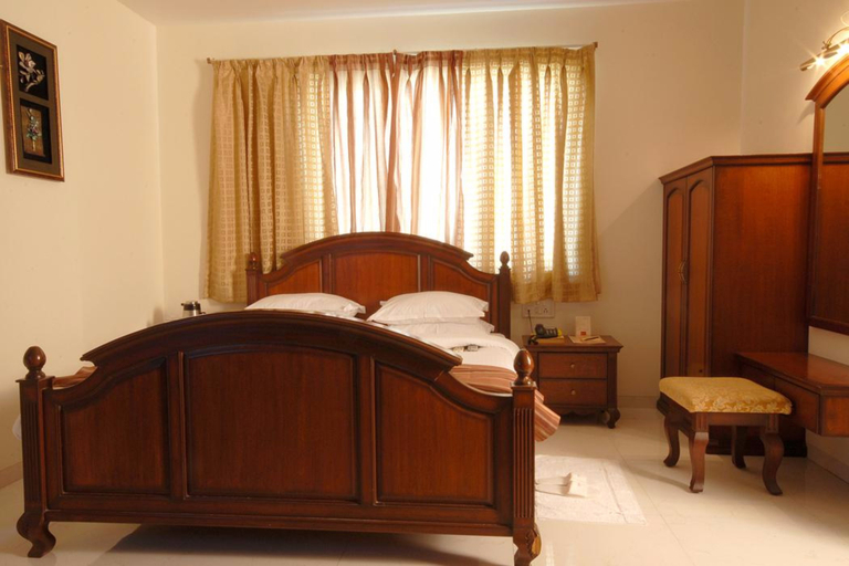Bedroom 3, Hotel Royalty, Pune