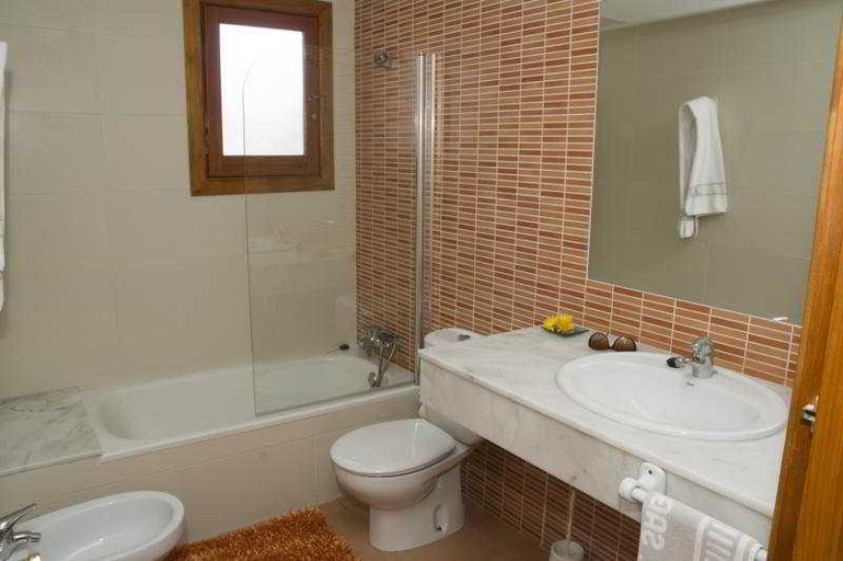 Bathroom 5, Rymar Apartments, Baleares