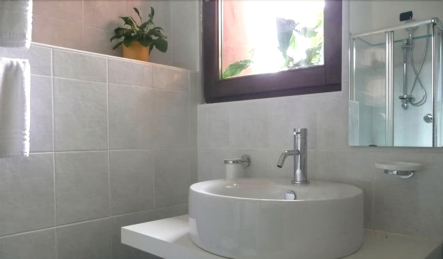 Bathroom 3, Hotel La Contrada, Verbano-Cusio-Ossola