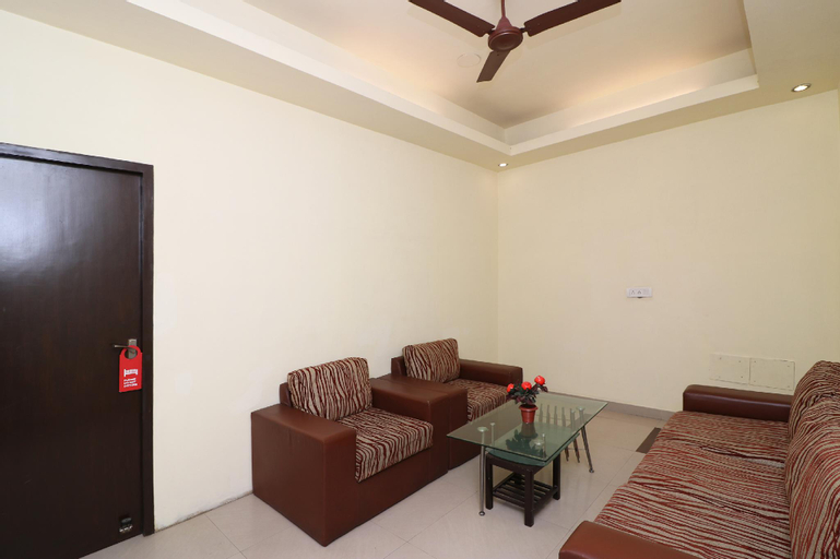 OYO 389 Hotel Applee Inn, Gurgaon