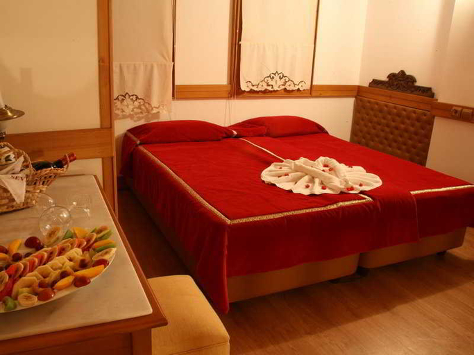 Bedroom 4, Kerme Ottoman Palace, Ula