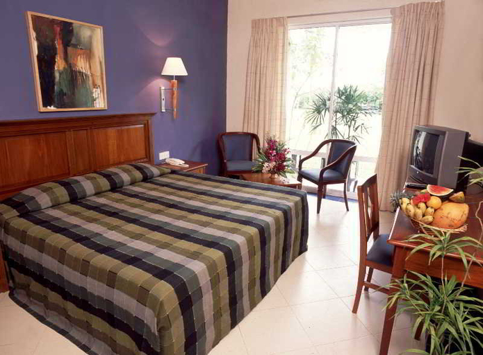Bedroom 3, Hibiscus Beach Hotel Kalutara, Kalutara