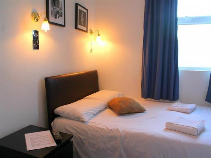 Bedroom 2, New Dawn Hotel, London