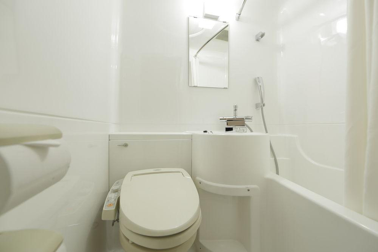 Bathroom 4, Tokyo Inn, Shinagawa