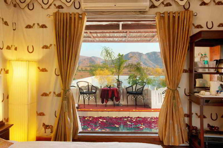 Bedroom 5, Aaram Baagh, Ajmer