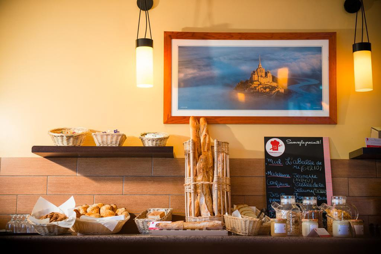 Food & Drinks 3, Kyriad Caen Nord Memorial, Calvados