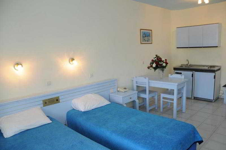 Bedroom 2, Regina Studios & Hotel, South Aegean
