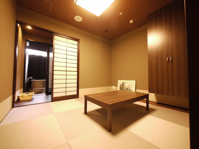 Bedroom 4, Himeji Castle Grandvrio Hotel, Himeji