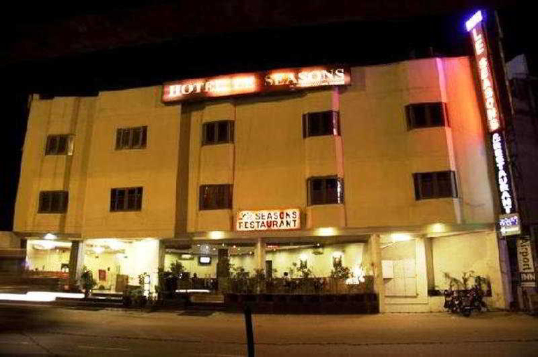Exterior & Views 1, Le Seasons, Delhi