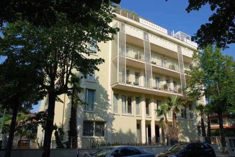 Exterior & Views 2, Zen Hotel Versilia, Lucca