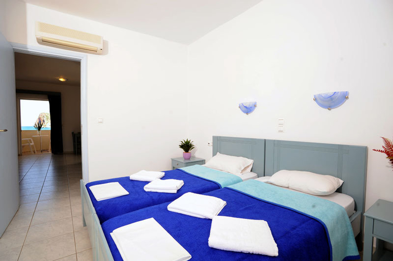 Bedroom 3, Georgina, Crete