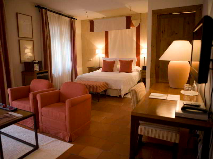 Bedroom, Hospederia Santo Domingo, Segovia