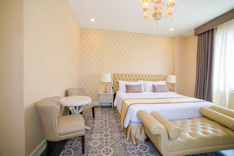 Bedroom 12