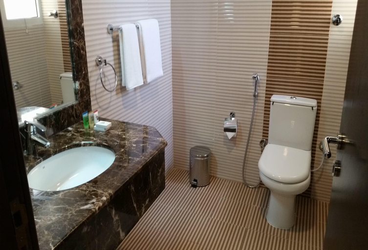 Bathroom 5, Flamingo by Bin Majid, Umm Al Quwain
