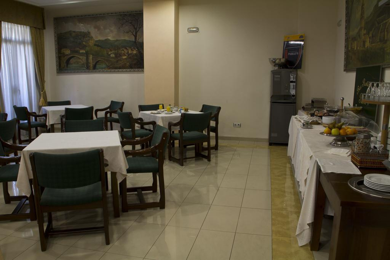 Exterior & Views 2, Hotel Clemente, Huesca