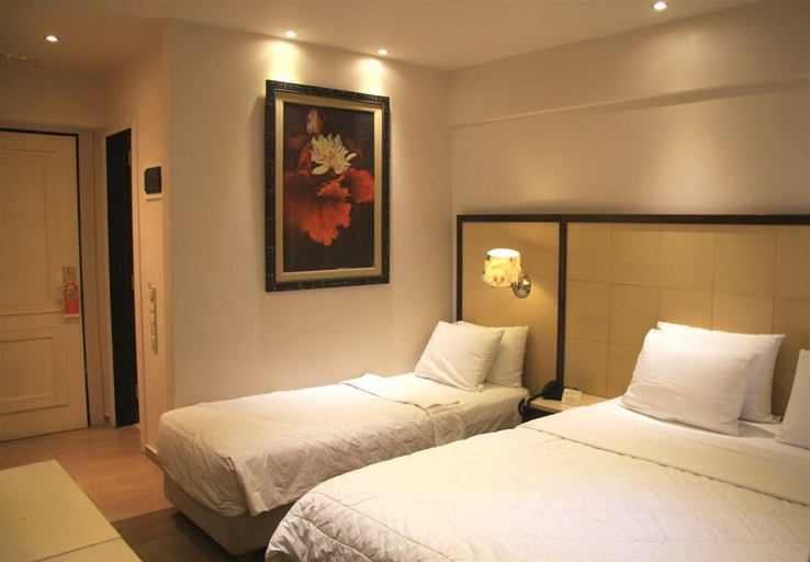 Bedroom 4, Piraeus City Hotel, Attica