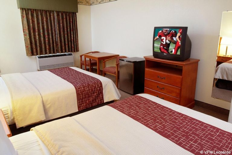Red Roof Inn Denver, Lancaster