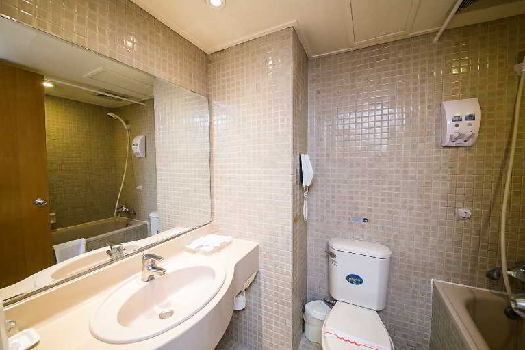 Bathroom 4, The Theatre Tainan ChengGong, Tainan