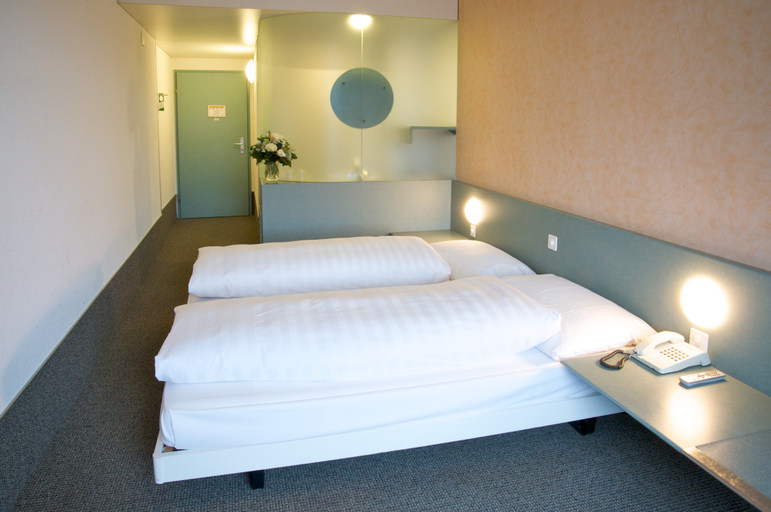 Bedroom 3, City Am Bahnhof, Bern