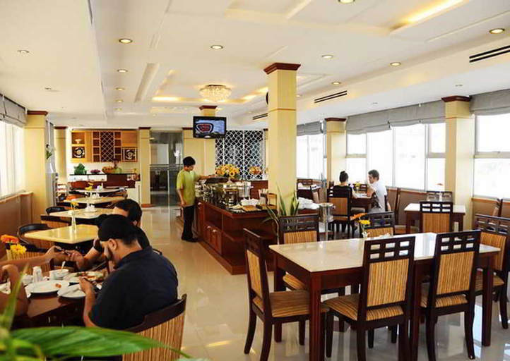 Food & Drinks 5, KiN Hotel Central Park, District 3