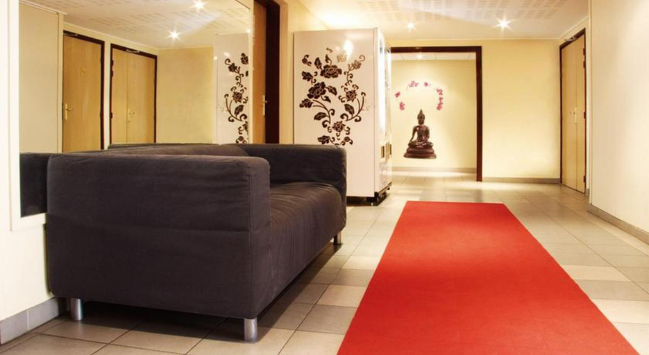 Public Area 2, Sejours & Affaires Paris Nanterre, Hauts-de-Seine