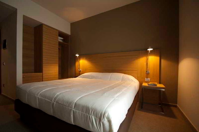 Bedroom 2, VICTOR HOTEL, Bari