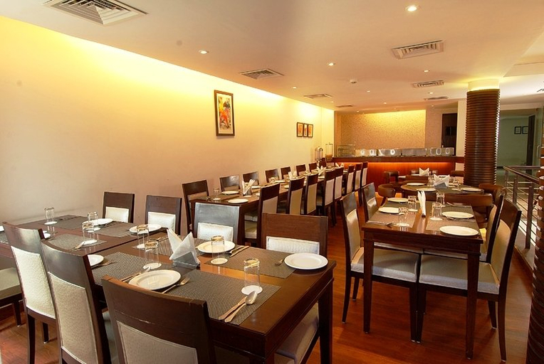 Food & Drinks 3, Aarone Residency Airport, Delhi