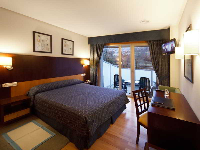 Bedroom 3, Lobios Caldaria Hotel Balneario, Ourense