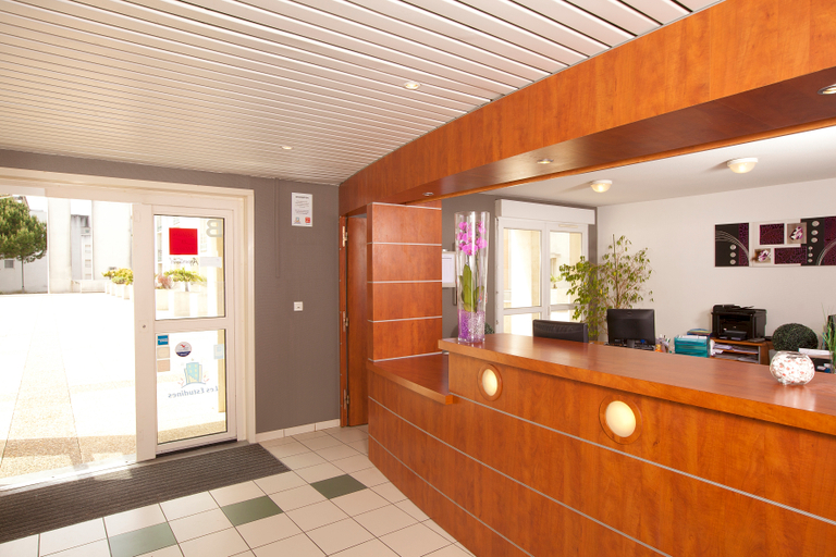 Public Area 2, Sejours & Affaires La Rochelle Les Minimes, Charente-Maritime