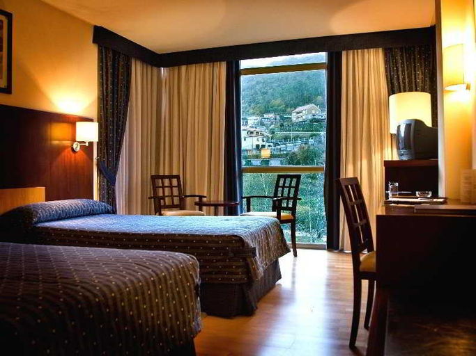Bedroom 3, Lobios Caldaria Hotel Balneario, Ourense