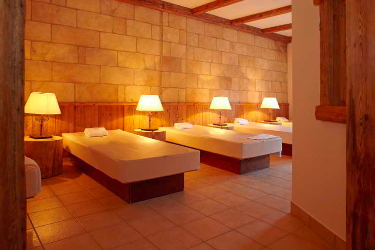 Bedroom 3, KUHOTEL Steinplatte, Trademark Col. by Wyndham, Kitzbühel