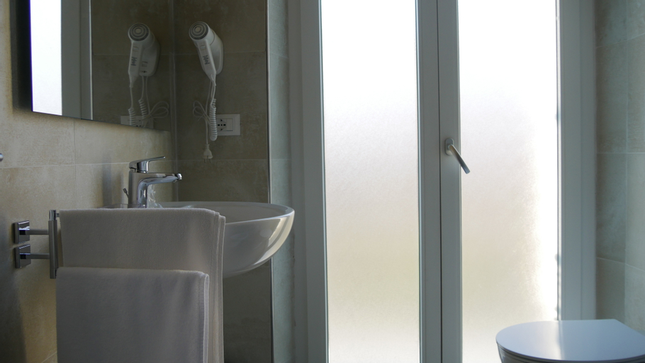 Bathroom 8