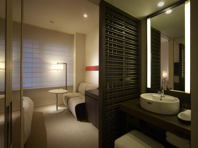 Bathroom 4, Mitsui Garden Yotsuya Hotel, Shinjuku