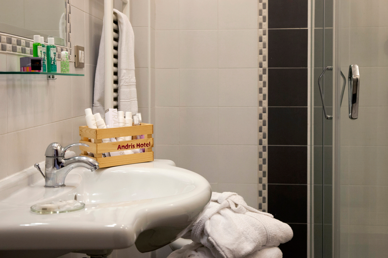 Bathroom, Andris Hotel, Napoli