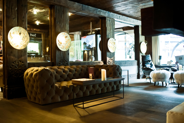Public Area 4, Alpenhof, Visp
