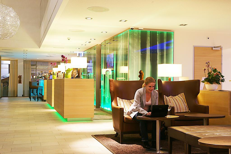 Public Area 2, Moxy Zurich, Zürich