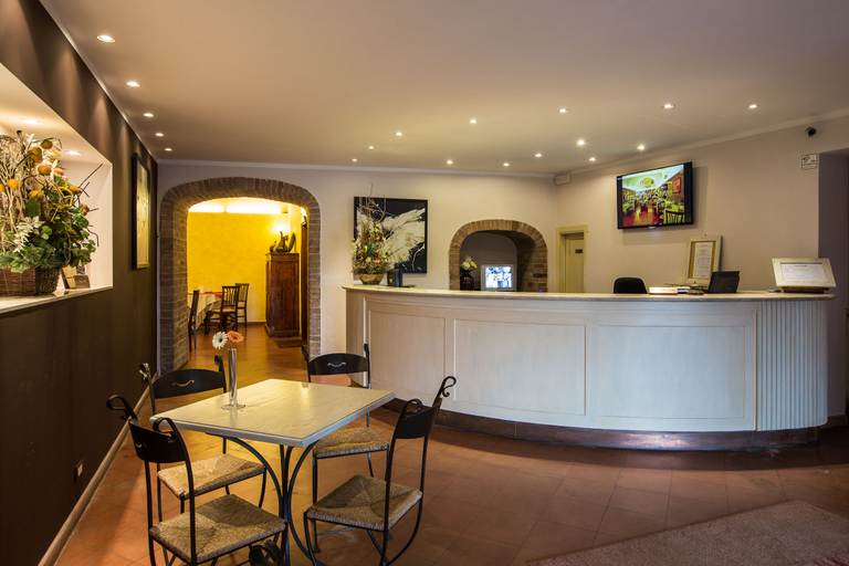 Public Area 2, Borgo Antico, Siena