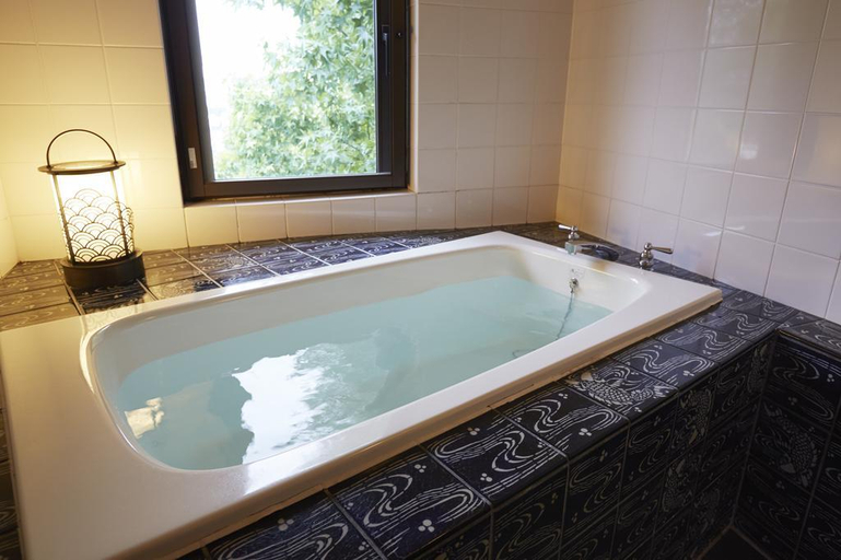 Bathroom 5, Hamilton Ureshino, Ureshino