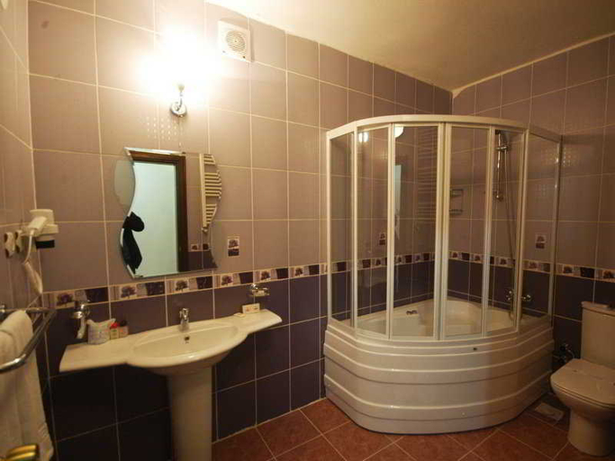 Bathroom, Yay Grand Hotel, Kızıltepe
