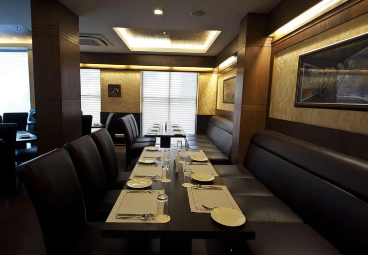 Public Area 2, Hotel Divine Paradise, Delhi