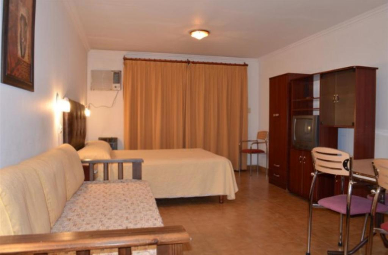Bedroom 4, Apart Hotel Marilian, Capital
