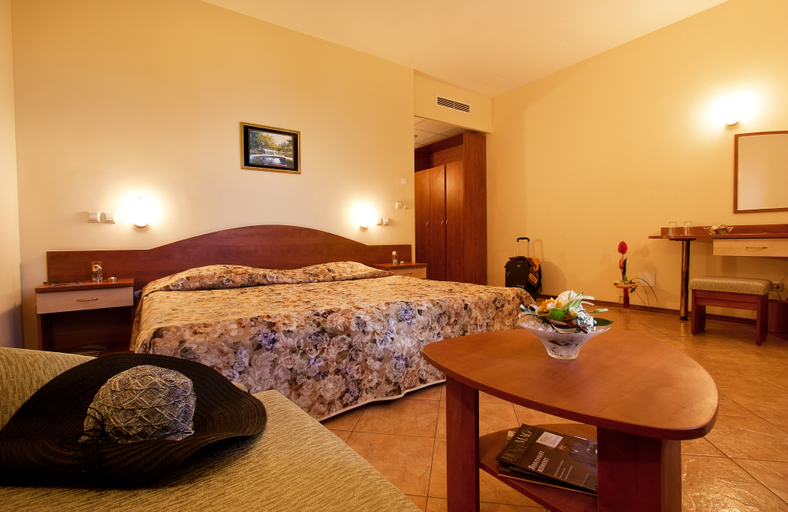 Bedroom 4, Ljuljak Hotel, Varna