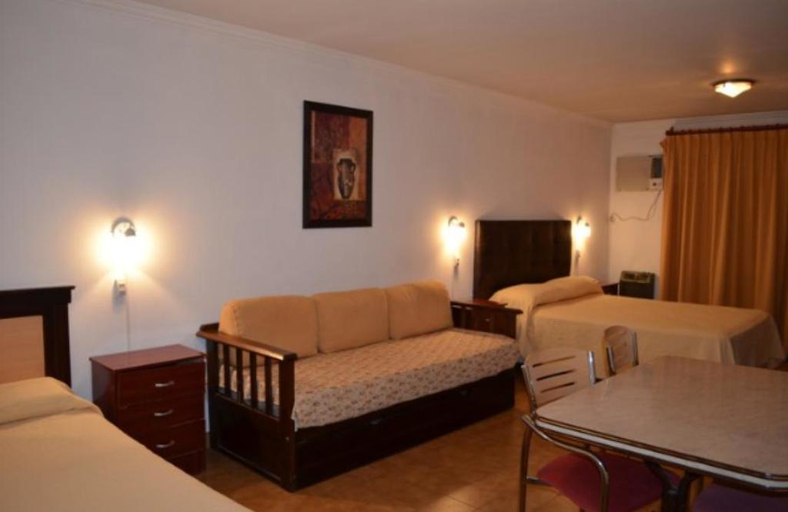 Bedroom 5, Apart Hotel Marilian, Capital