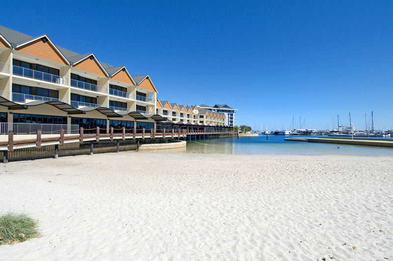Exterior & Views 4, Dolphin Quay Apartment Hotel, Mandurah