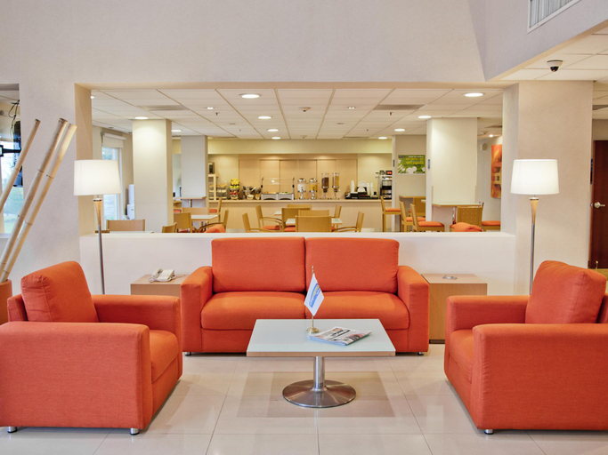 Public Area 3, City Express by Marriott Celaya Parque, Celaya